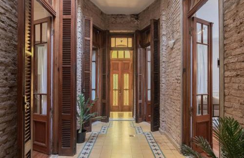 Palermo House | Fliphaus Soria 5100 - 4 Bd House Pool & BBQ Palermo Soho