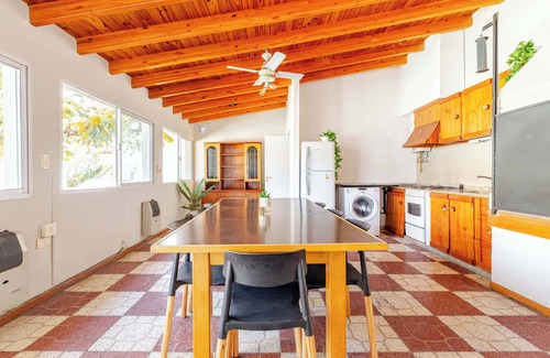 Godoy Cruz House | Fliphaus + Wine Country - 9 Bd 22 pax Pool Jacuzzi