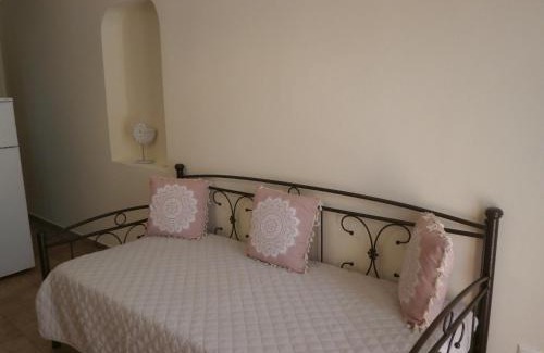 Milos Apartment | Flisvos Apartments
