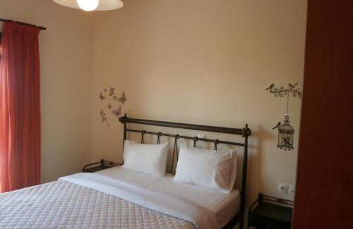 Milos Apartment | Flisvos Apartments