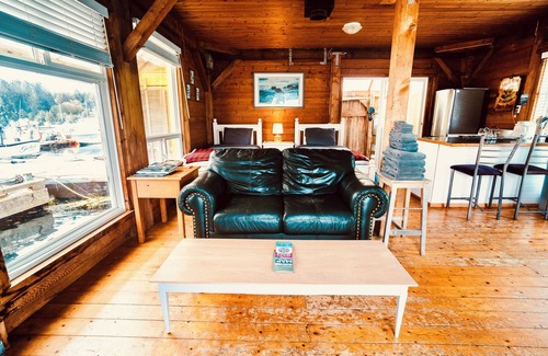 Tofino Boat Rental | Float Home Only 4 Minutes By Our Boat Across From Downtown Tofino!