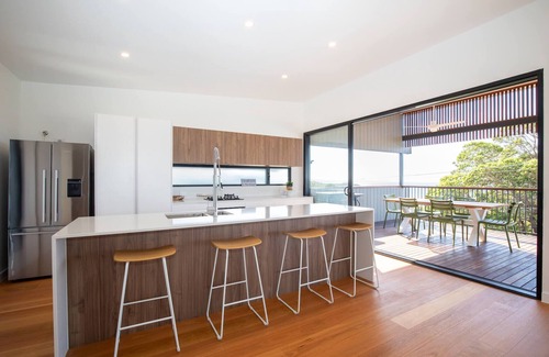 Point Lookout House | Float on Cylinder - 180 Degree Ocean Views