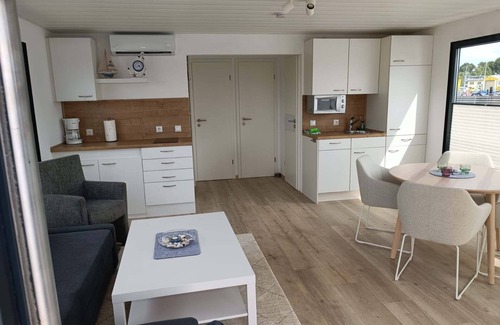 Laboe House | Floating 44 in Laboe - die Schwimmenden Logenplätze an der Kieler Förde