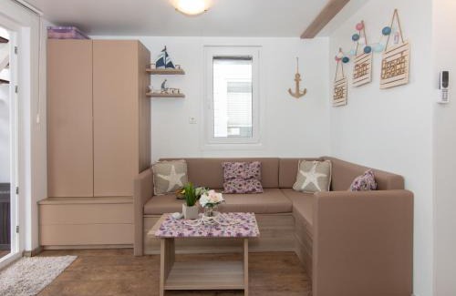 Piran House | Floating House Adela