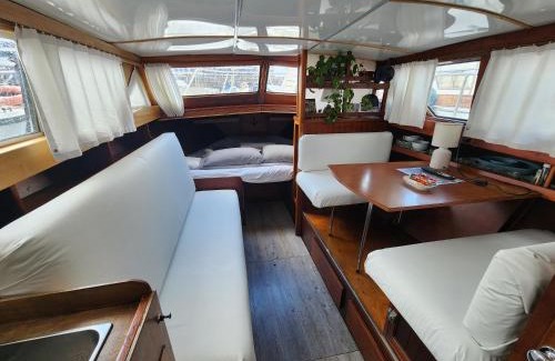 Sant Adria de Besos Boat Rental | Floating in the Sea