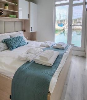Seca House | Floating Sea House SEAESTA