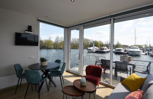 Heugum House | Floating vacationhome Sylt
