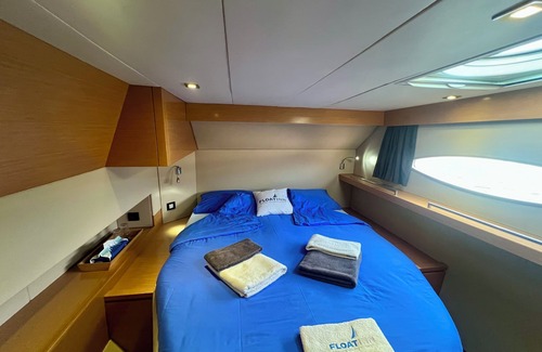 Geneva City Centre Boat Rental | Floatinn