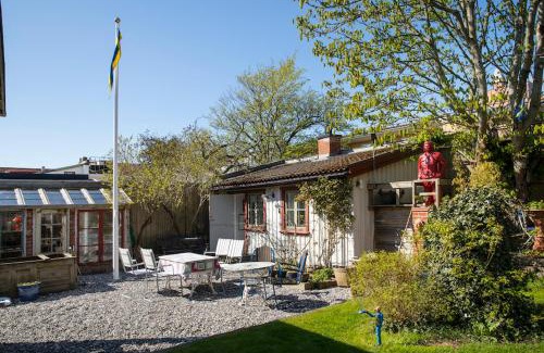 Varberg Bed & Breakfast | Flodhästens Husrum & Frukost