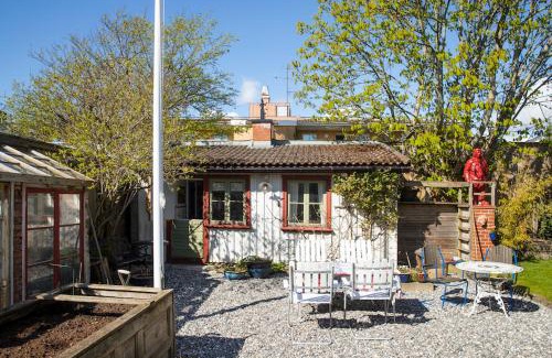 Varberg Bed & Breakfast | Flodhästens Husrum & Frukost