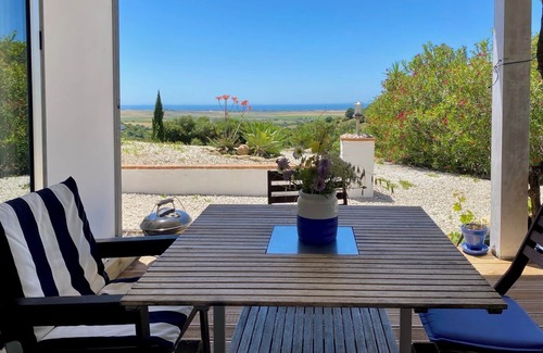 San Ambrosio House | Flooded with light!Breathtaking views!Refreshing pools!WIFI!Peace and quiet guaranteed