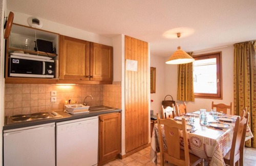 Aussois Apartment | Floor -1, terrace, tv, ski locker, 40m², Aussois