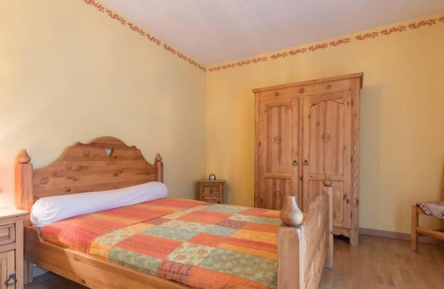 Forville Apartment | Floor -2, balcony, tv, 50m², Serre Chevalier