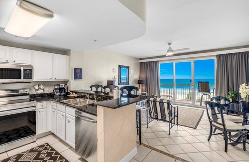 Panama City Beach Condo | Floor 3-Beach Front | Updated | Great Views | Pier Park | Beach Chairs | No wait