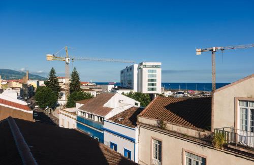 Ponta Delgada Apartment | Flor do Mar House