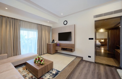 Nedumbassery Hotel | Flora Airport Hotel and Convention Centre Kochi