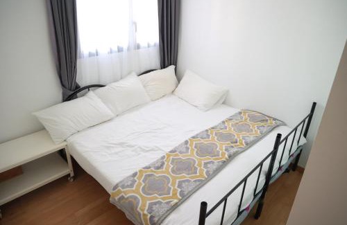 Thomson Road House | Flora Apartment