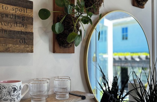 Malaga Cove Apartment | Flora Casita