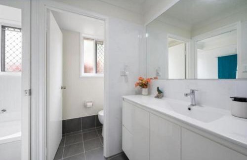 Mount Colah House | Flora Luxury Rooms