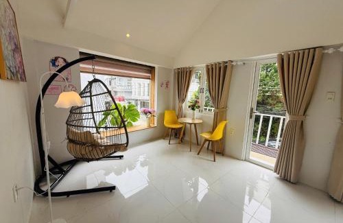 Da Lat House | Flora Room - Đà Lạt Tình Em House