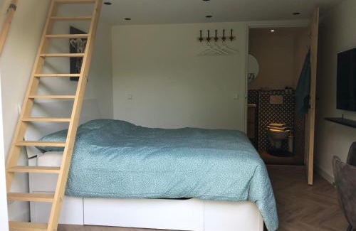 Landsmeer Bed & Breakfast | Flora’s B&B