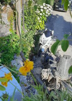 Gjirokaster House | Flora's Guesthouse 'The Fir Gate'