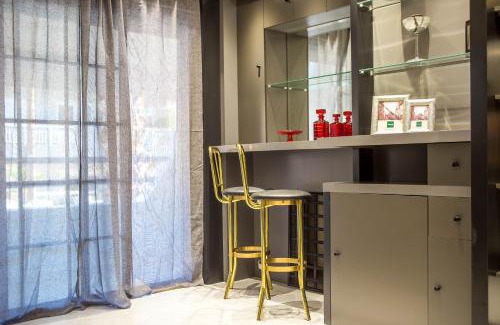 Rhodes Town Apartment | Flora's Place