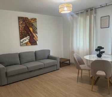 Stains Apartment | Flora Stains