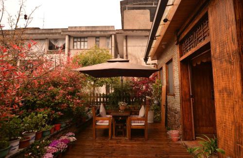 Yongding Hostel | Floral Hotel · Baihui Living Zhangjiajie