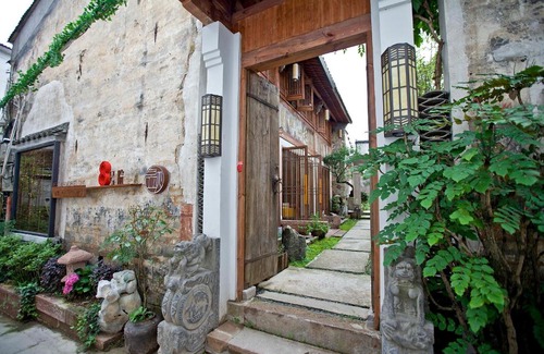 Tunxi House | Floral Lux Hotel · Meet Manor Eight Mount Huangshan