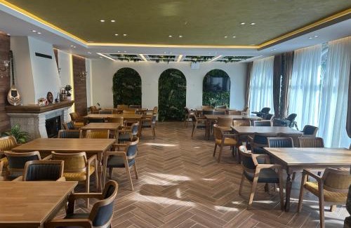 Kala e Dodes Hotel | Flored Hotel