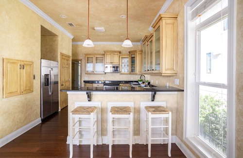 Fort Walton Beach - Destin Villa | Florence by AvantStay | Villa Steps from Beach