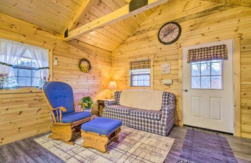 Florence House | Florence Cabin with On-Site Creek!