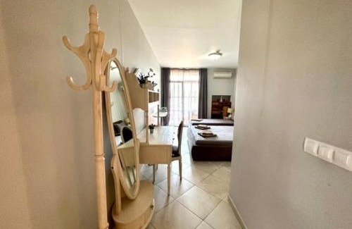 Chernomorets Apartment | Flores Garden - Aqua Property G - Черноморец
