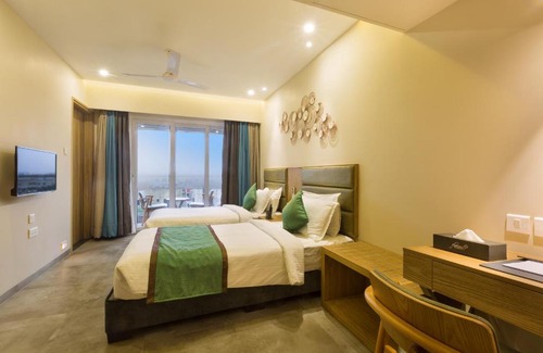 Iyyappanthangal Hotel | Floressa Randa Business Hotel