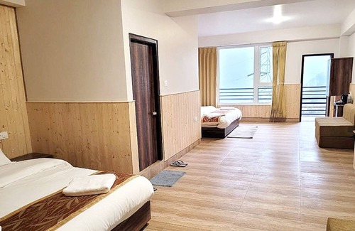 Lachung Hotel | FLORET RESORT LACHUNG
