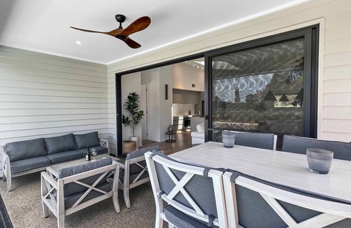 Pokolbin Apartment | Florette's Pool Suite - Relaxing poolside escape