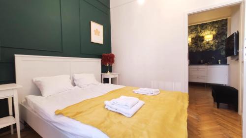 Stare Miasto Apartment | Floriańska 10 C-D by Homeprime
