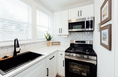Crescent Lake Apartment | Florida Charm in the heart of Downtown St Pete