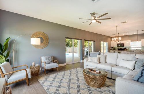 Jensen Beach House | Florida Gem Saltwater Pool By Beaches and Kayaking!