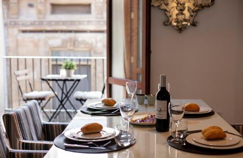 La Seu Apartment | FLORIT FLATS - Serranos Apartment