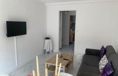 Beauvais Apartment | Flosoleil