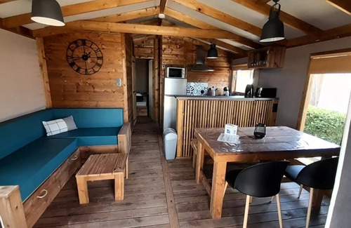 LʼAiguillon-sur-Mer House | Flower Camping Le Pré des Sables * - Cabane lodge Sweet Flower Premium 32m2 2 bedrooms 4 people