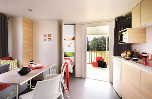 Souillac House | Flower Camping Les Ondines * - Mobil-Home Standard 27 m2 2 bedrooms including semi-covered terrace 7 m2 + TV 5 persons