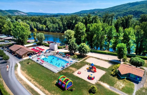 Souillac House | Flower Camping Les Ondines * - Mobil-Home Standard 27 m2 2 bedrooms including semi-covered terrace 7 m2 + TV 5 persons