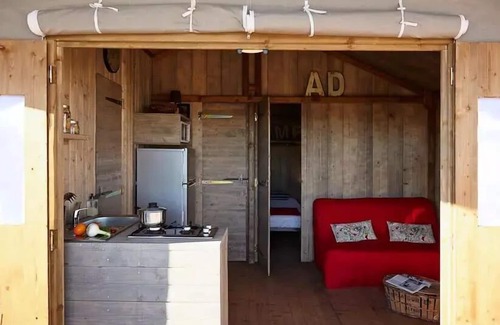 Souillac House | Flower Camping Les Ondines * - Cabane Lodge Wood on stilt Comfort 38m2 (2 bedrooms) including covered terrace 12m2 + TV 4 persons