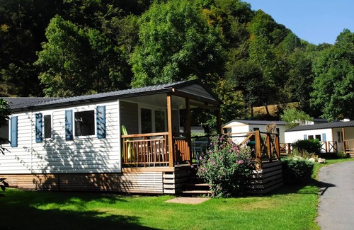 Arras-en-Lavedan House | Flower Camping Pyrénées Natura * - Mobilhome Comfort COSY 23m2 - 2 bedrooms - semi-covered terrace 17m2 + BBQ - s/a 4 people