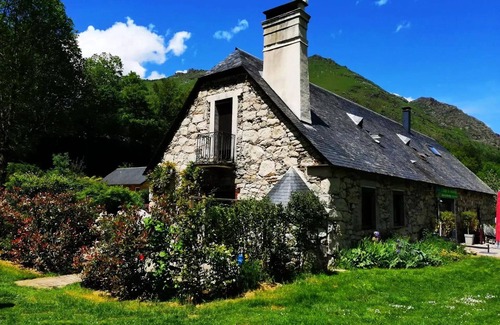 Arras-en-Lavedan House | Flower Camping Pyrénées Natura * - Mobilhome Comfort COSY 23m2 - 2 bedrooms - semi-covered terrace 17m2 + BBQ - s/a 4 people