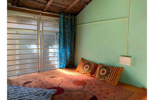 Gokarna House | Flower Garden Beach House & Restaurant