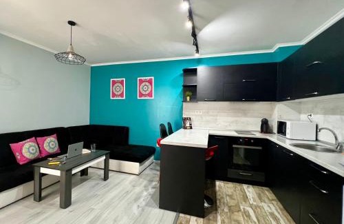 Studentski Grad Apartment | Flower house 7